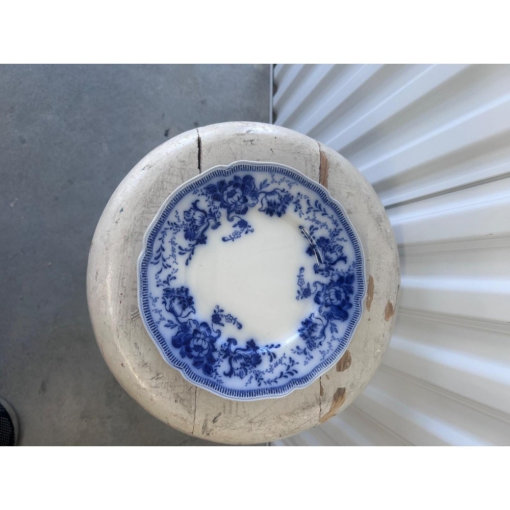 Richmond by Johnson Brothers Flow Blue Supper Plate (317)